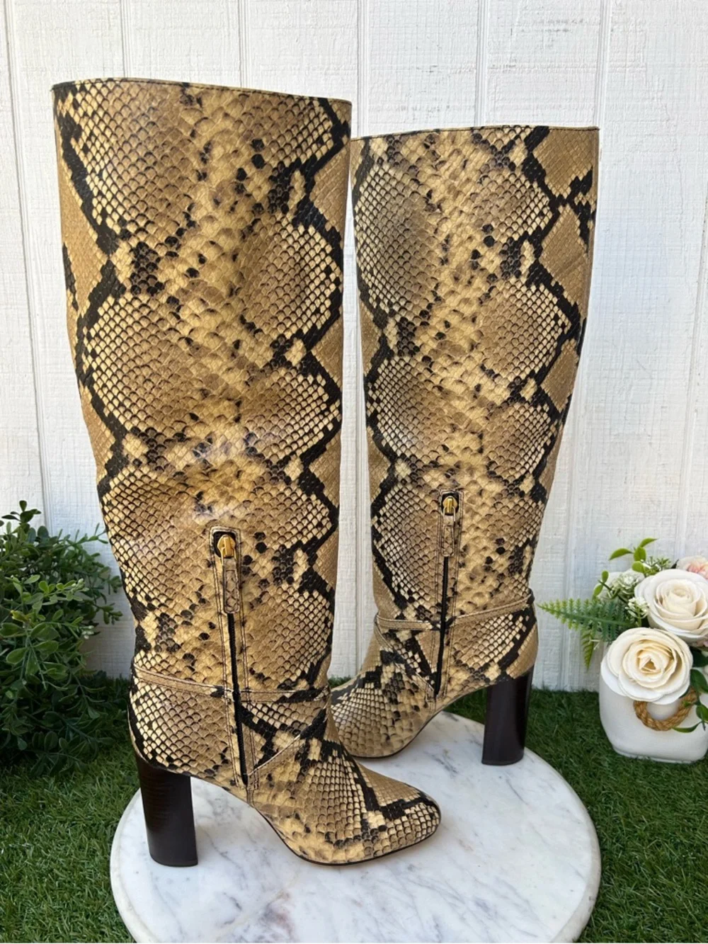 Tory Burch women Diamant Lux Snakeskin Knee High Boot NEW siz 5.5
In Sand Drift. - Picture 4 of 16